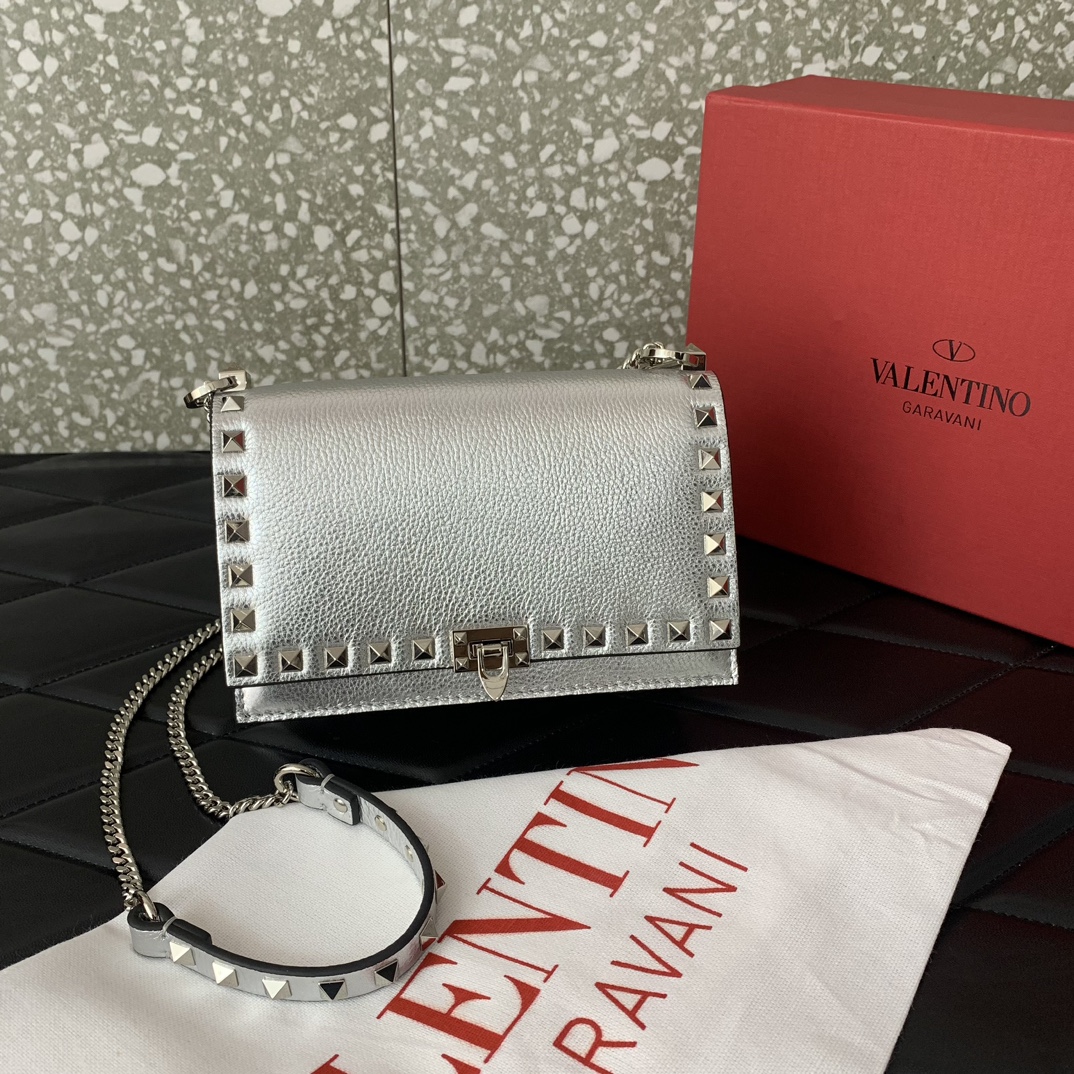 Valentino Garavani Rockstud Small Shoulder Bag in Silver Grainy Calfskin